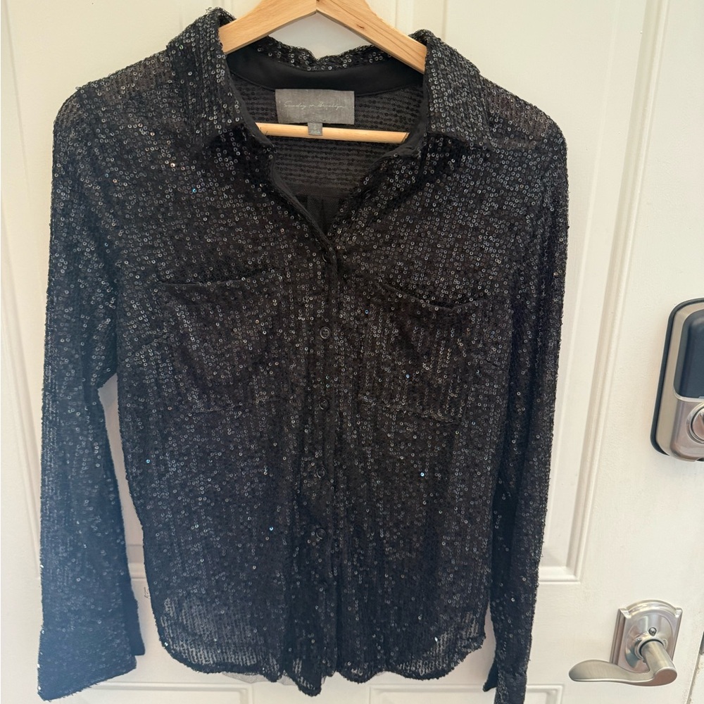 Anthropologie Sunday in Brooklyn Sz S beautiful black sequin buttondown top